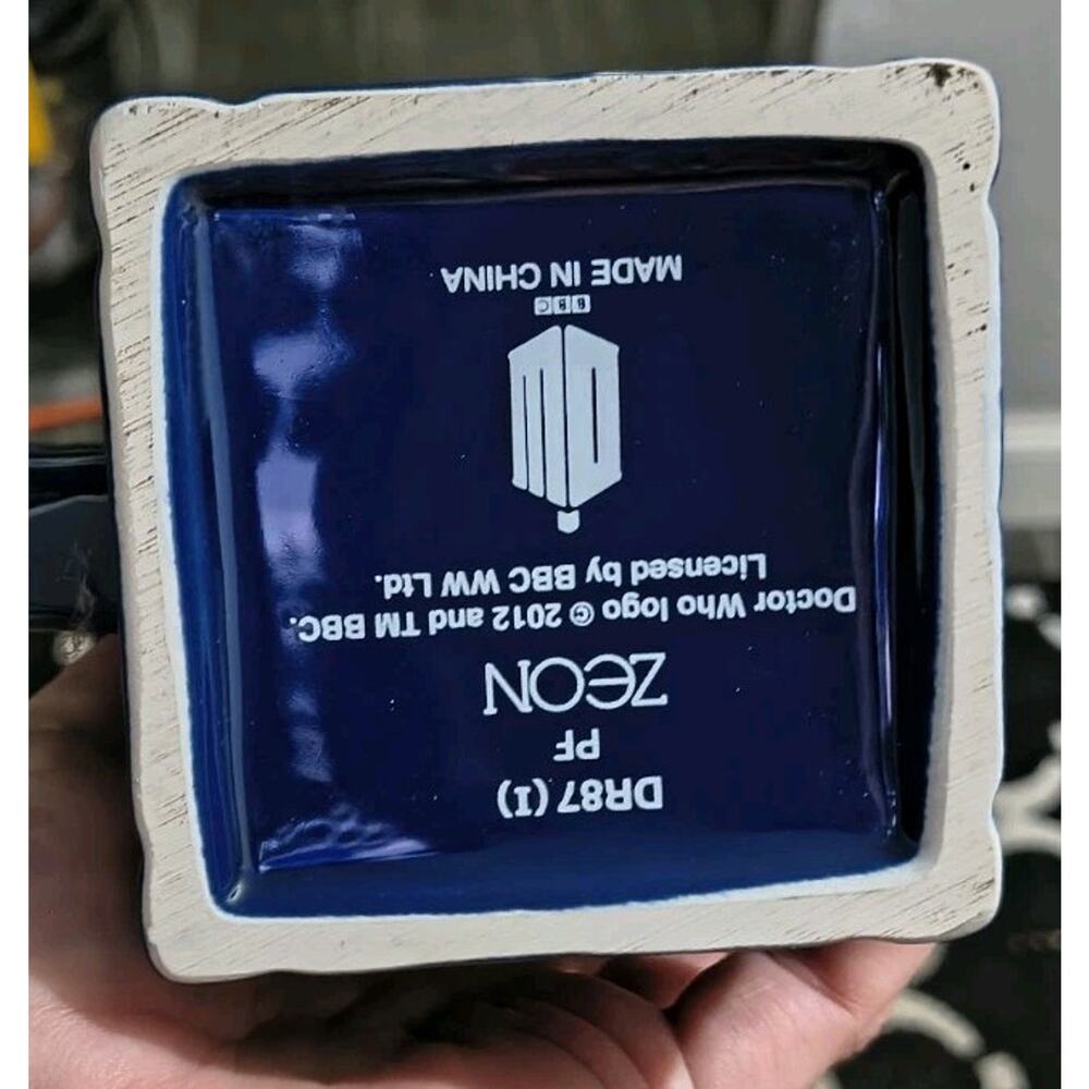 Doctor Who Zeon Tardis Police Mug Official Ceramic Blue Coffee/Tea Mug with Lid - Picture 4 of 5